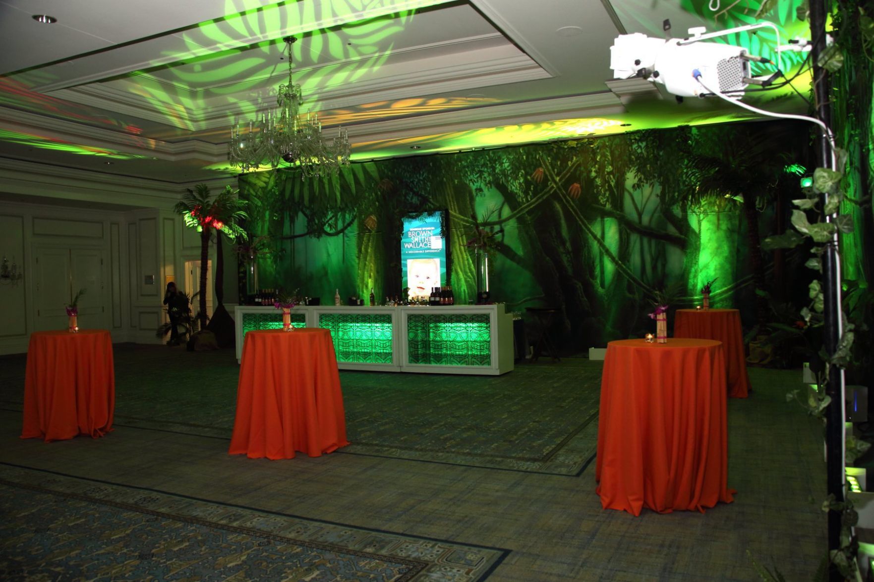 111718GlennonGlow_02.JPG